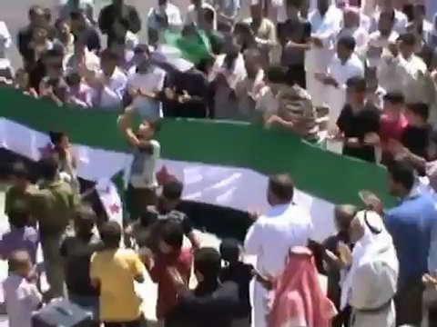 Syria فري برس ادلب خان شيخون جمعة دير الزور النصر القادم من الشرق 3 8 2012 ج1 Idlib