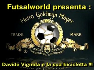 . . . la bicicletta !!!  Davide Vignola . . . . futsal