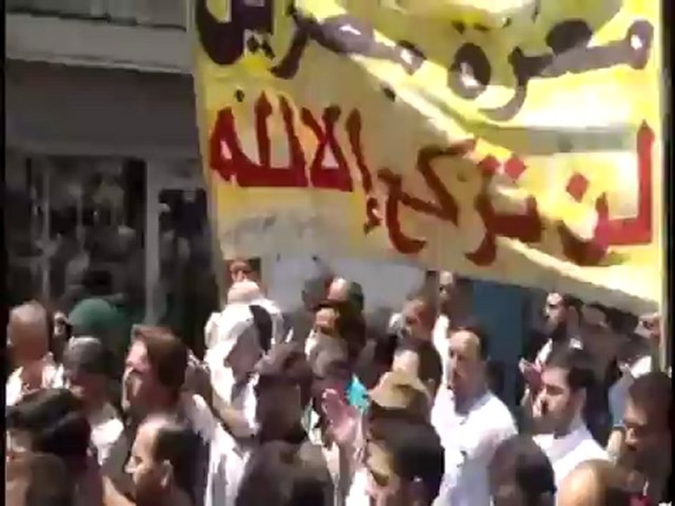 Syria فري برس  ادلب معرة مصرين جمعة دير الزور النصر القادم من الشرق 3 8 2012 Idlib