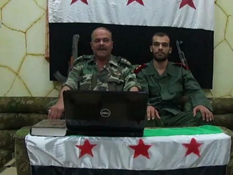 Syria فري برس حلب منبج انشقاق عقيد ونجله 2 8 2012 Aleppo