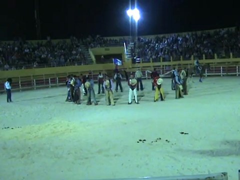 PRESENTATIONS RODEO SAINTES-MARIES DE LA MER