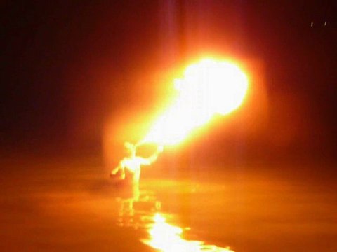 CRACHEUR DE FEU (LOUL)