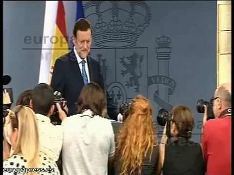 Rajoy dice que no ha decidido pedir el rescate