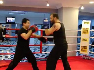 Gürgen Öz Boks http://www.boks.gen.tr