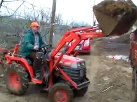 Traktör Kepçe ile Yükleme Çalışması ödemiş izmir CANLI TARIM