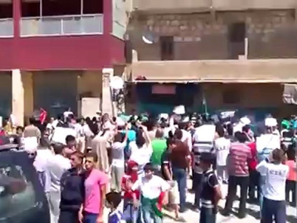 Syria فري برس حلب مساكن هنانو  جمعه دير الزور النصر قادم من الشرق 3 8 2012 Aleppo