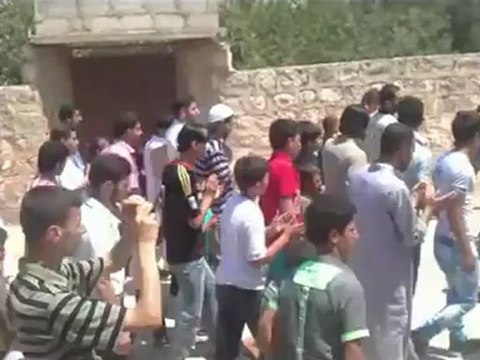Syria فري برس ادلب بوزغار مظاهرة جمعة دير الزور النصر القادم من الشرق 03 08 2012 Idlib