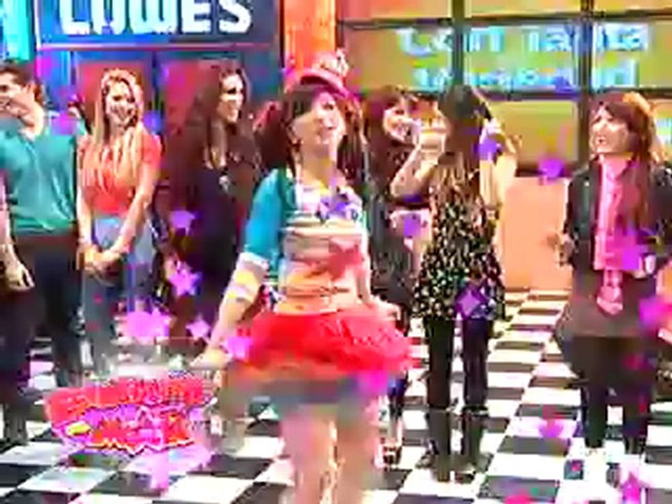 Grachi en Acabatelo..