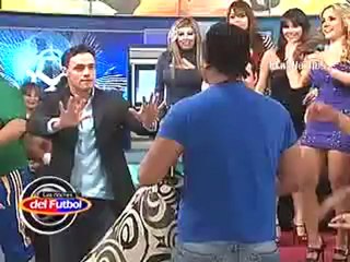 Símbolo llega muy Molesto alas Noches...