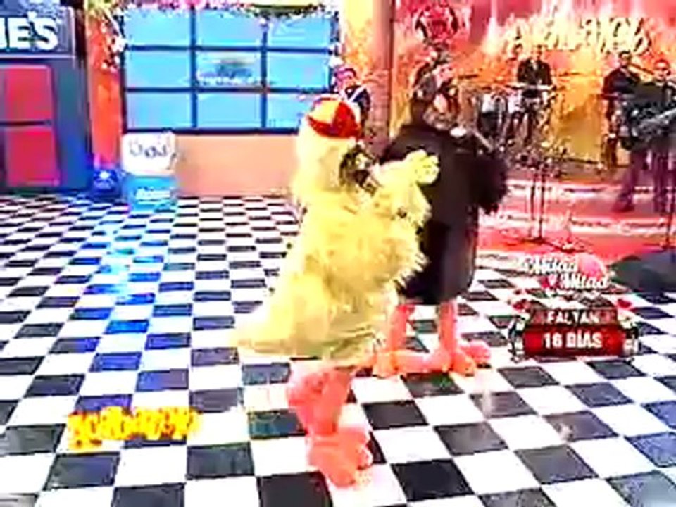 Pollito Canta en Acábatelo