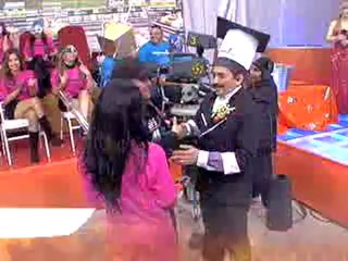 Se compromete Sandy con Jesus Soltero