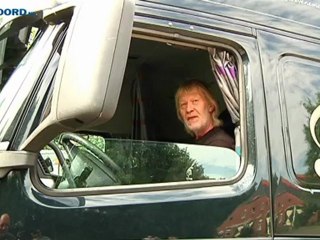 Instortende feesttent maakt vroegtijdig eind aan optreden Papa di Grazzi - RTV Noord