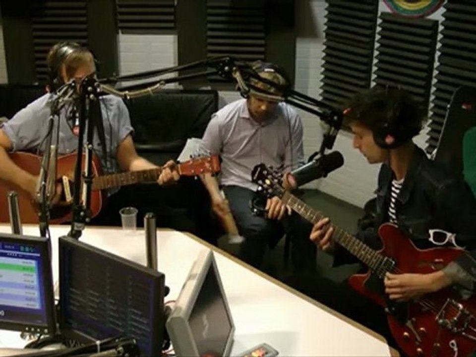 Aline - Je Bois Et Puis Je Danse - Session Acoustique OÜI FM