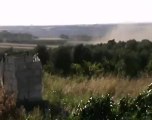 Syria فري برس  حمص الرستن الصواريخ وهي تتساقط على مزارع النازحين  5-8-2012