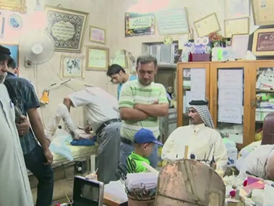 Traditional healer takes on doctors in Iraq
