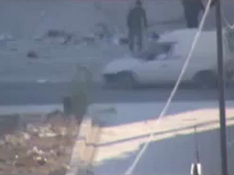 Syria فري برس حماه المحتلة حاجز السكن الشبابي قرب دوار التكية 5-8-2012 Hama