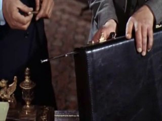 James Bond - Bons Baisers de Russie -Armes et Gadgets (7- 21)