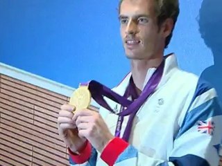 Andy Murray celebrates his Olympic gold
