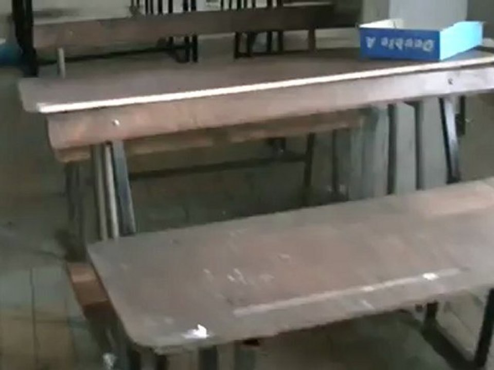 Une salle de classe classique au lycée Said MOHAMED Cheikh