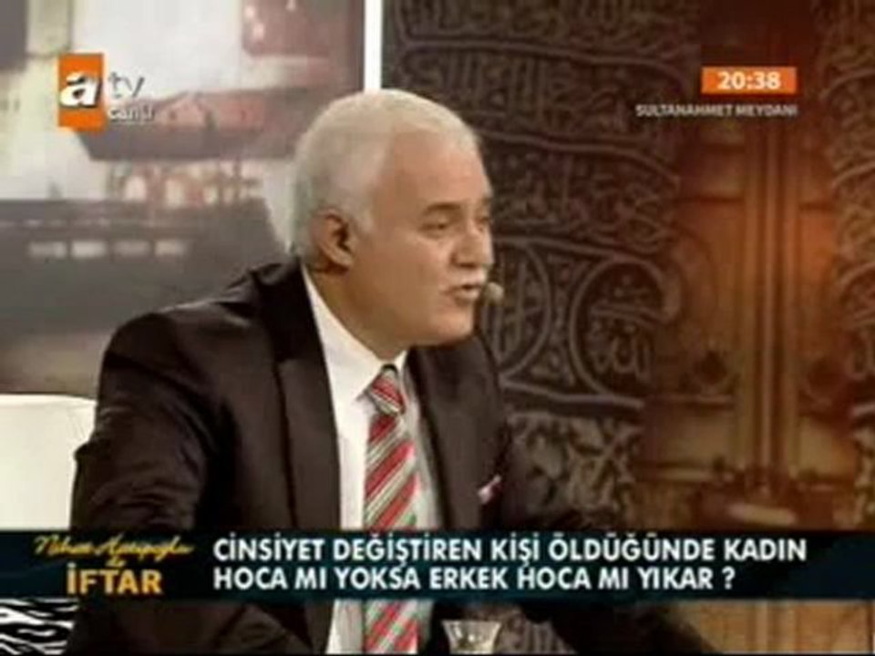 NİHAT HOCA'YI ZORLAYAN TRAVESTİ SORUSU