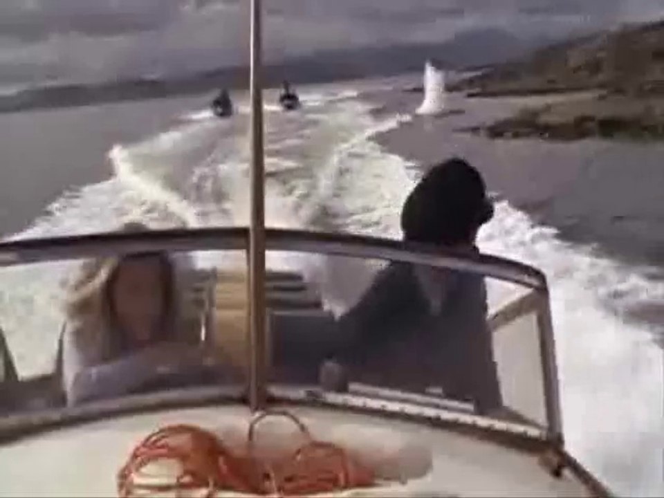 James Bond - Bons Baisers de Russie - Poursuite en  hors-bord (19.2-21)