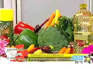 Chef franz cocina bolsitas de papaya y kiwi