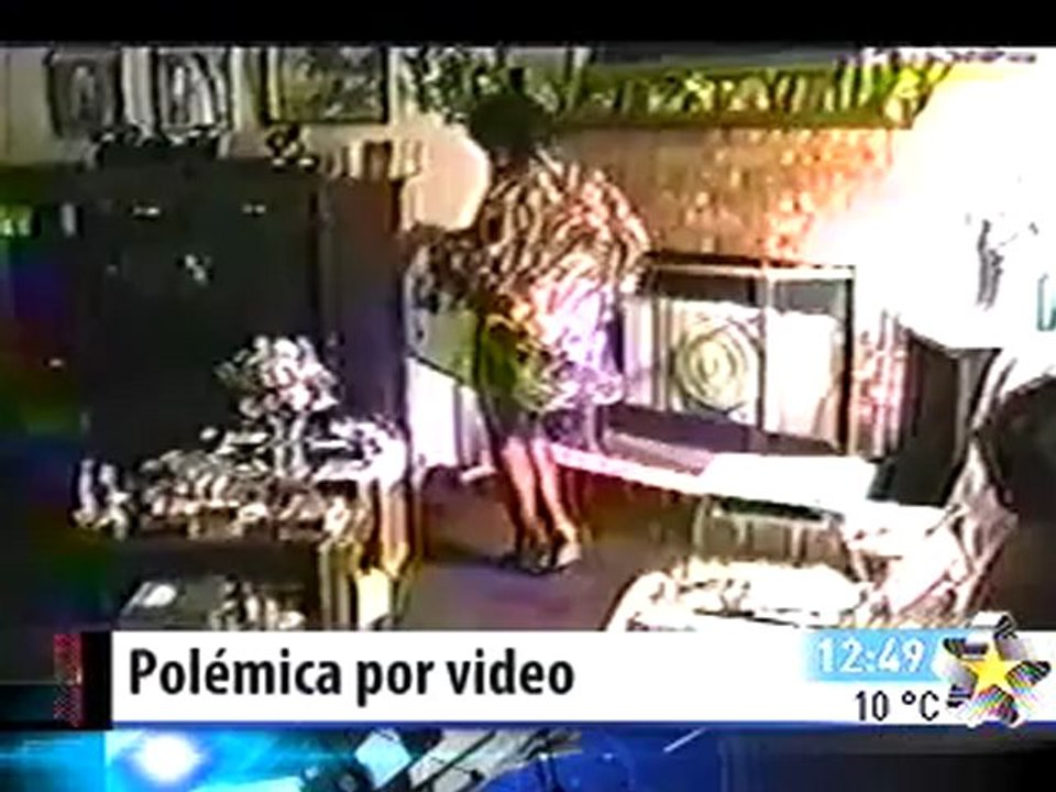 Polémica por video de Lucero León (sexy mom)