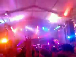 AraabMUZIK @ HARD Summer [03.08.2012] [Nero - Promises (AraabMUZIK Remix)]