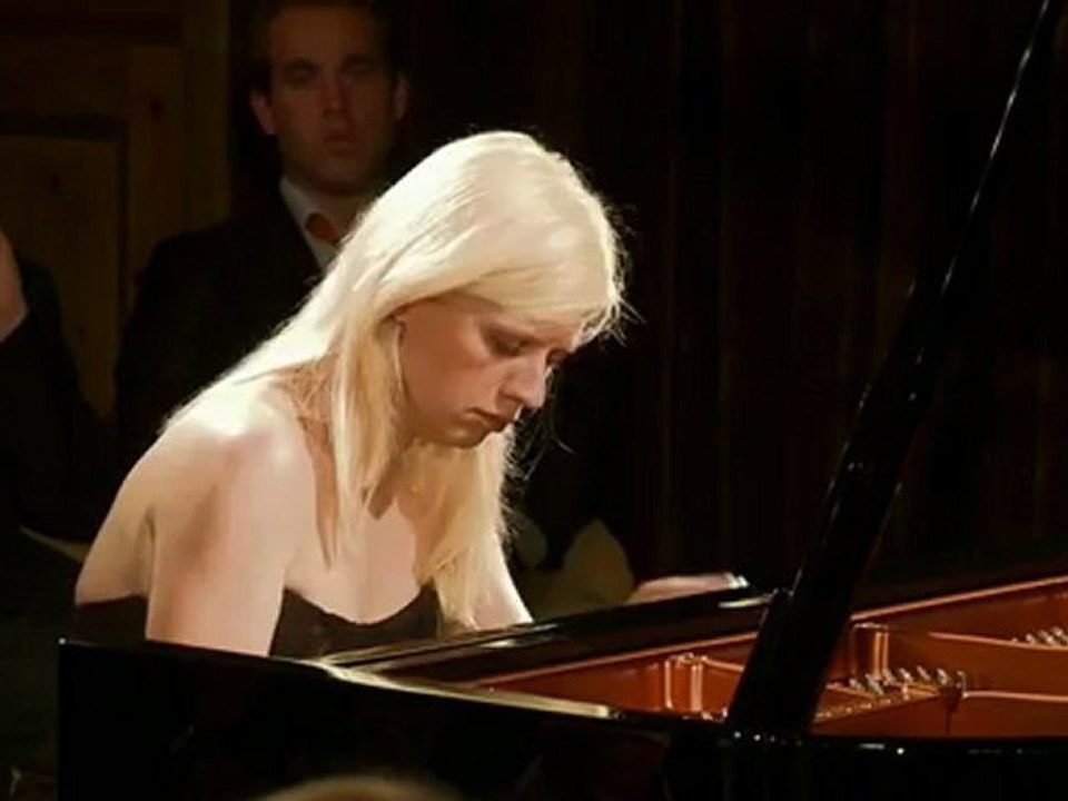Valentina Lisitsa plays Beethoven and Liszt
