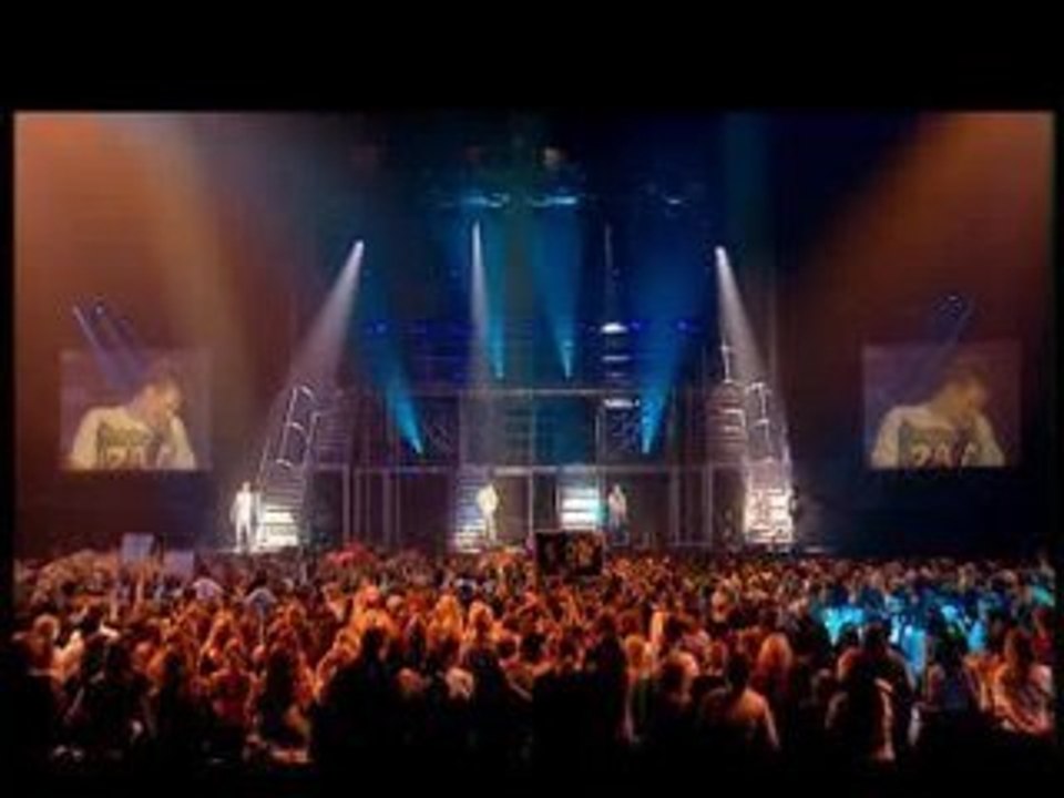 Blue - Breathe Easy (Live)