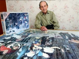 HIGNFY S39E07 - Eamonn Holmes, Armando Ianuuci & Robert Peston