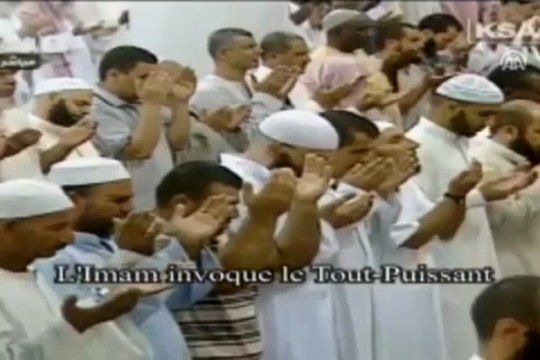 Mescid-i Nebevi'de eller Suriye için açıldı