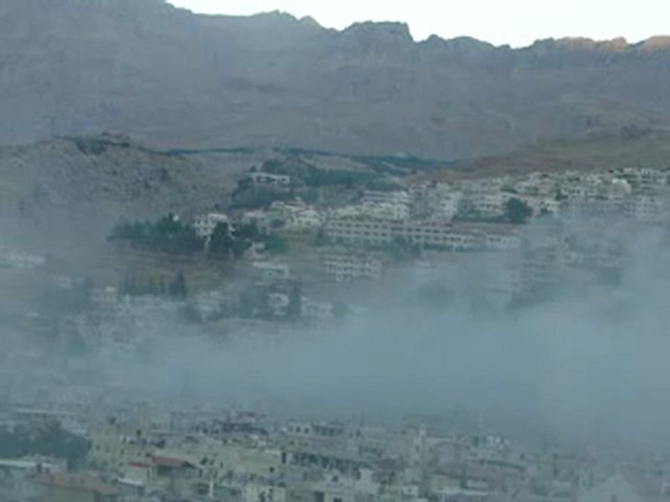 Syria فري برس  ريف دمشق القصف العنيف على الزبداني صباح 6  8  2012 ج1