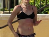 Bikini-Clad Gwen Stefani Shows Off Her Super Toned Body at the Beach