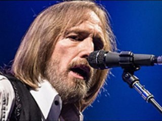 Groom-To-Be Books ‘Fake Tom Petty’ For Wedding