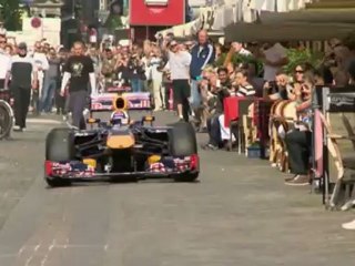 Coulthard guida la Red Bull in centro a Copenaghen