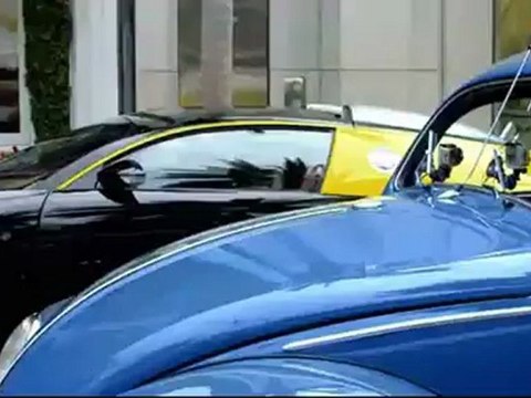 Larry Eats A Pancake - Larry David - Comedians in Cars Getting Coffe First Episode - YouTube