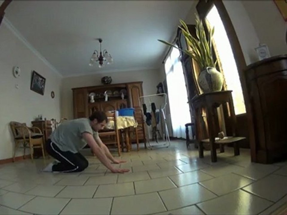 Gymnastic Power Handstand by Maxcgb40 ( Maxime Lhez )