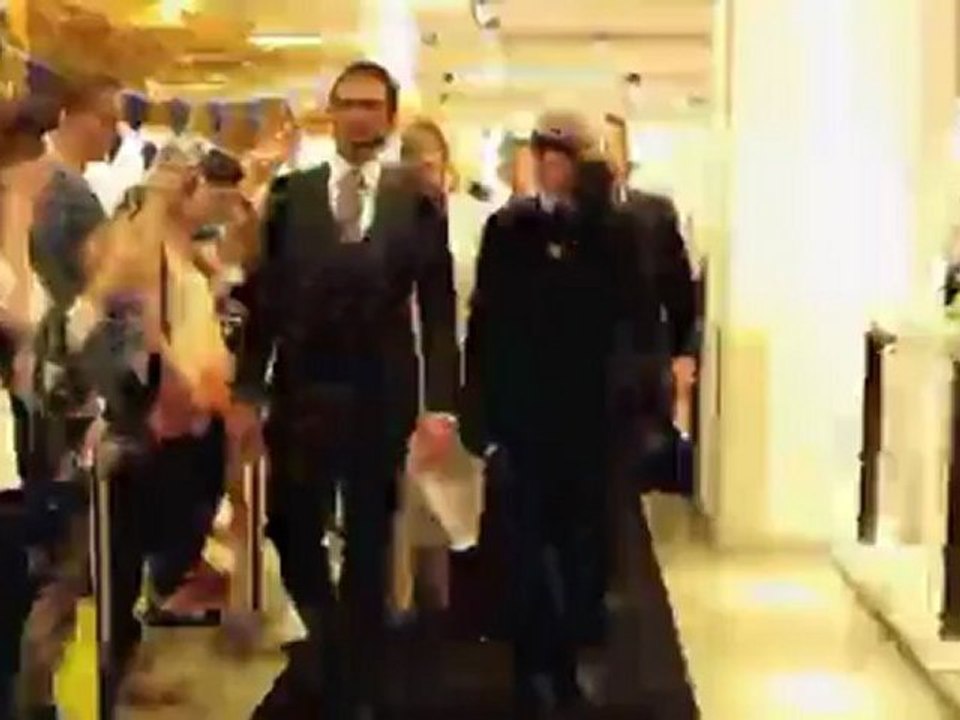 'Abierto por Olimpiadas'(03) - Compras ol?mpicas - euromaxx serie | Euromaxx