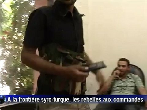A la frontière syro-turque, les rebelles contrôlent les réfugiés