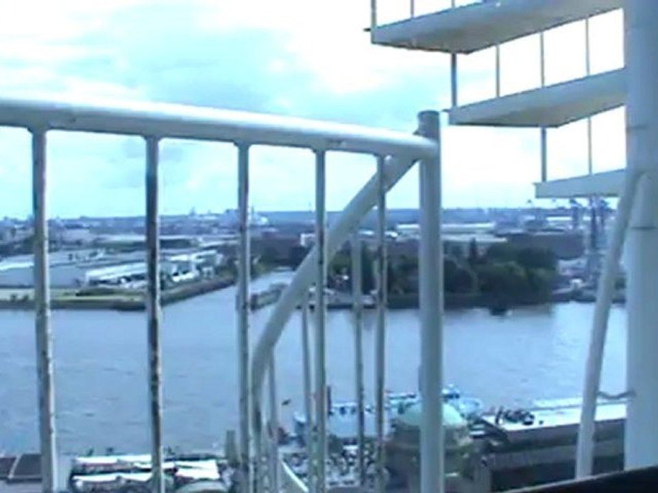 Hotel Hafen Hamburg 4 Sterne Hotel  mit Blick auf den Hafen