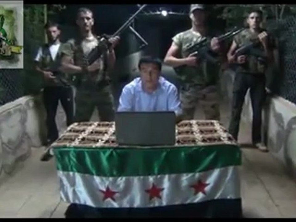 Syria فري برس  ادلب انشقاق العميد خالد القاسم رئيس فرع النجدة في ادلب 8-8-2012