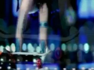 Nail polish hits the runway