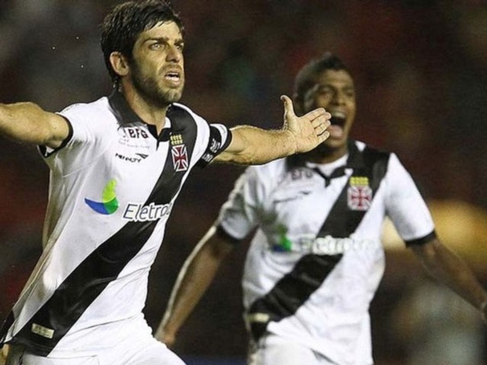 Encore un amour de coup-franc pour Juninho !