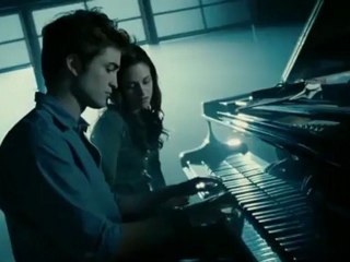 nadia ali  iz it love