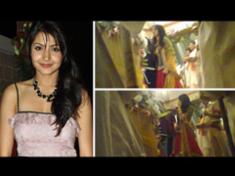 Matru Ki Bijlee Ka Mandola - Anushka Sharma Shares Her Experience