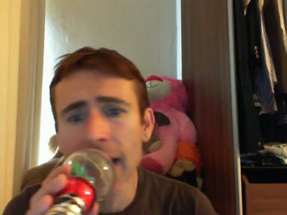 Wiwi égratigne "la rumeur" de Christophe Mae