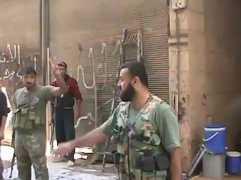 Syria فري برس حلب صلاح الدين احد القاده الميدانين يكذب الاعلام السوري من الدخول لصلاح الدين 9 8 2012