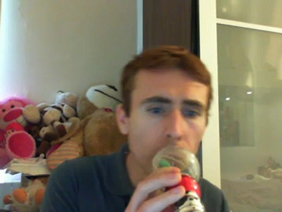 Wiwi égratigne "mourir entre ses lèvres" de Nicolas Edel