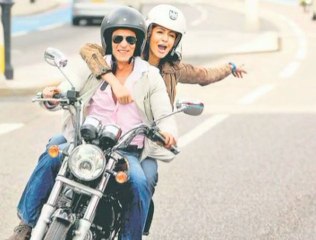 Anushka Sharma Gets 2nd Time Lucky With Shahrukh Khan - Bollywood News